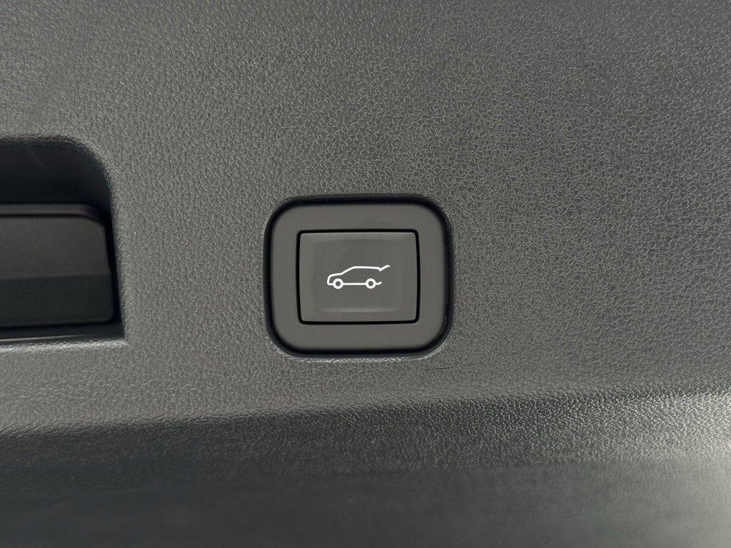 new 2025 Chevrolet Traverse car, priced at $57,345