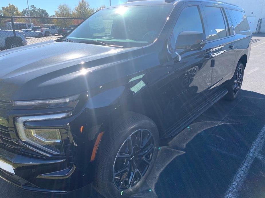 new 2025 Chevrolet Suburban car, priced at $79,640