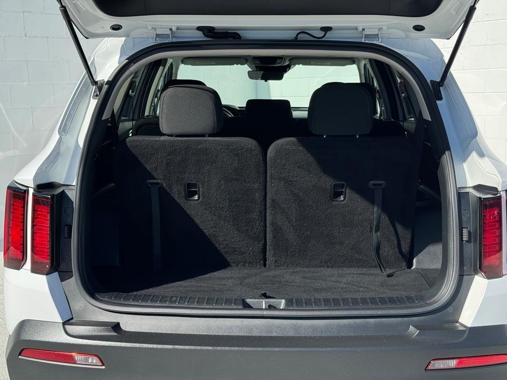 used 2023 Kia Sorento car, priced at $24,354