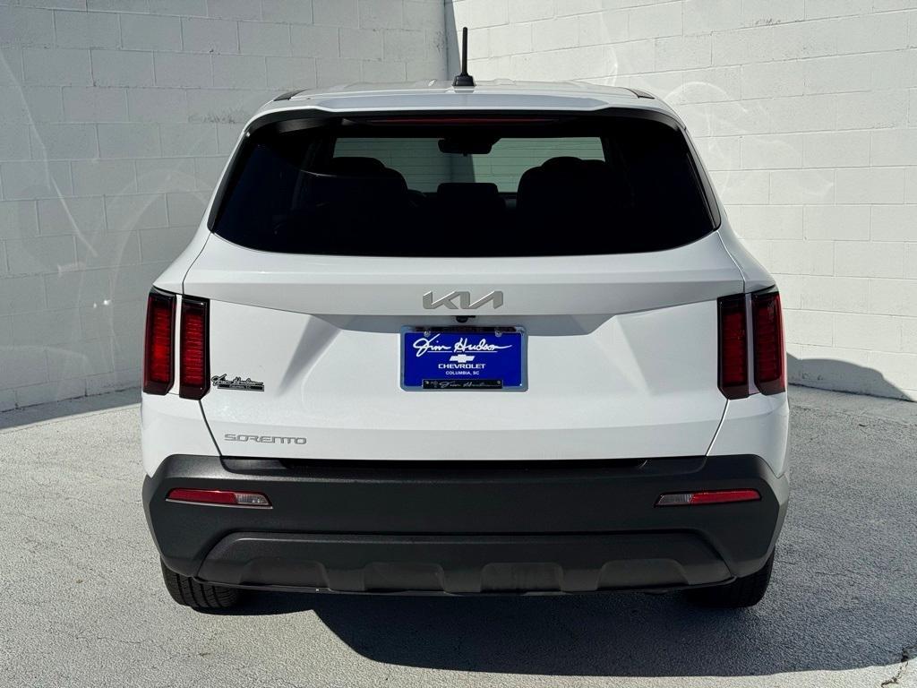 used 2023 Kia Sorento car, priced at $24,354