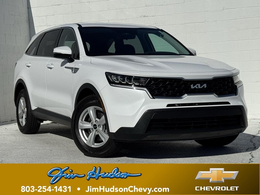 used 2023 Kia Sorento car, priced at $24,354