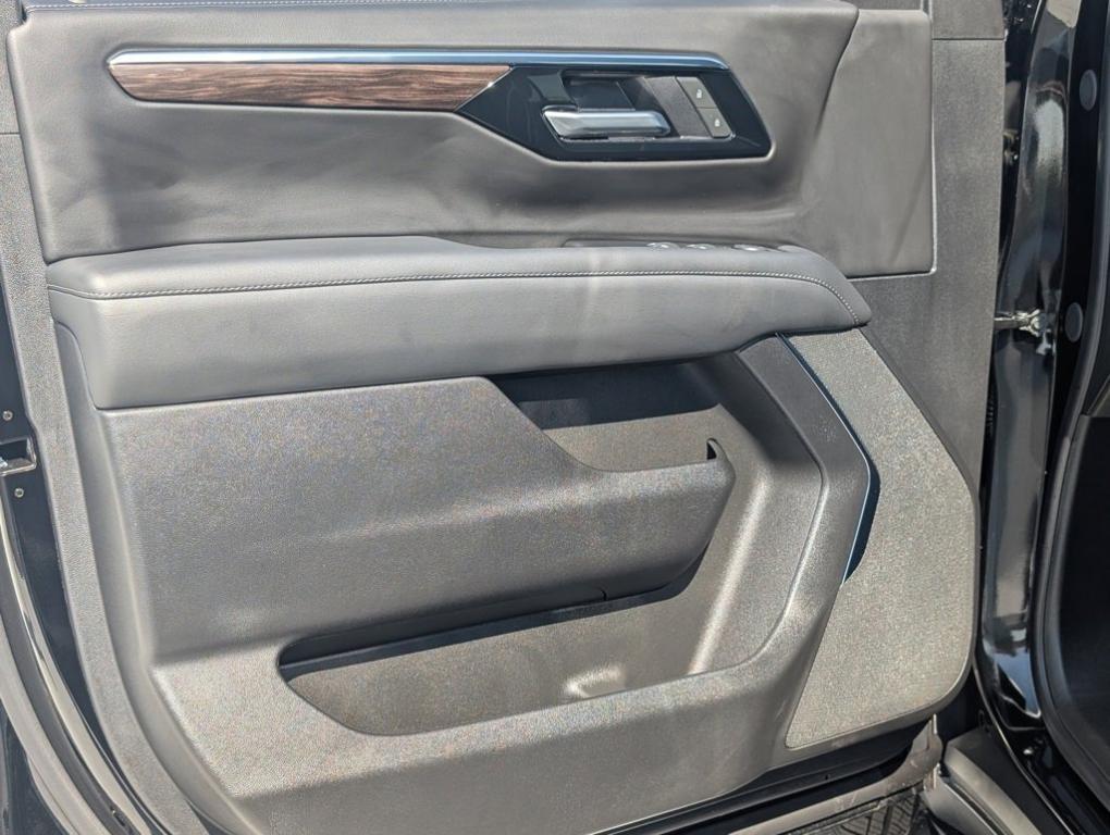 used 2025 Chevrolet Tahoe car, priced at $64,621