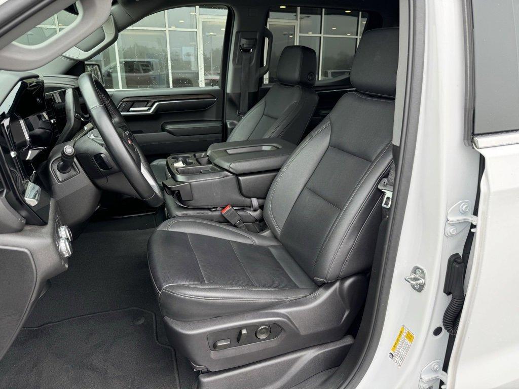 used 2024 GMC Sierra 1500 car, priced at $42,998