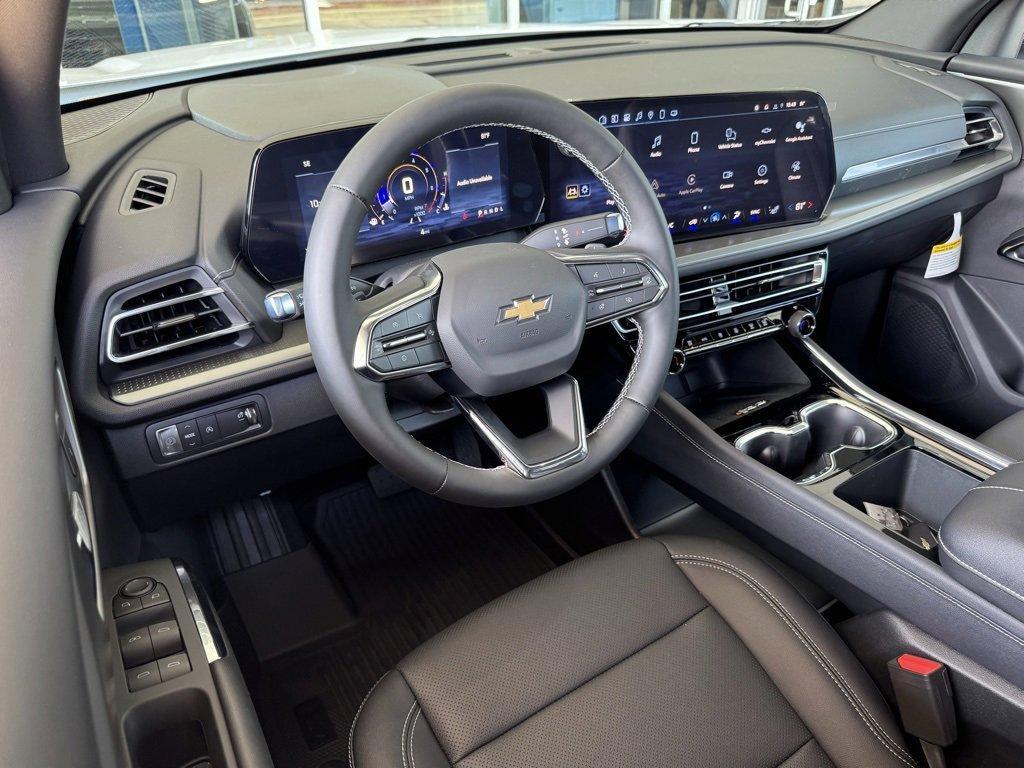 new 2025 Chevrolet Traverse car, priced at $43,560