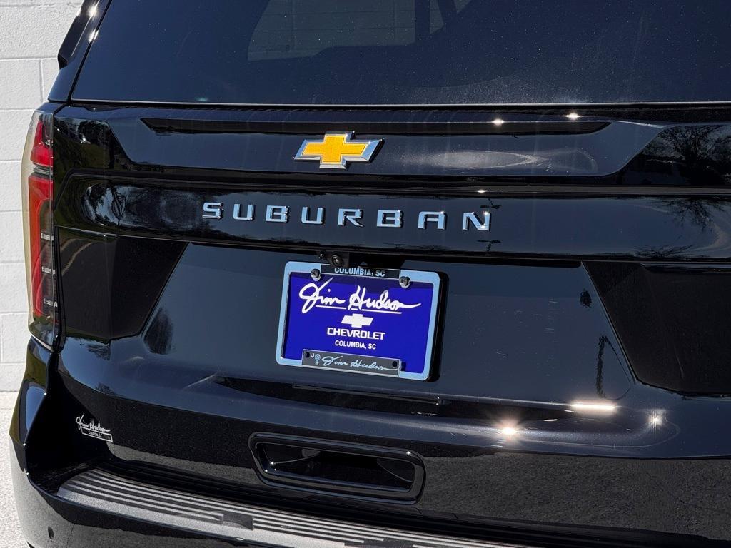 new 2025 Chevrolet Suburban car, priced at $59,495