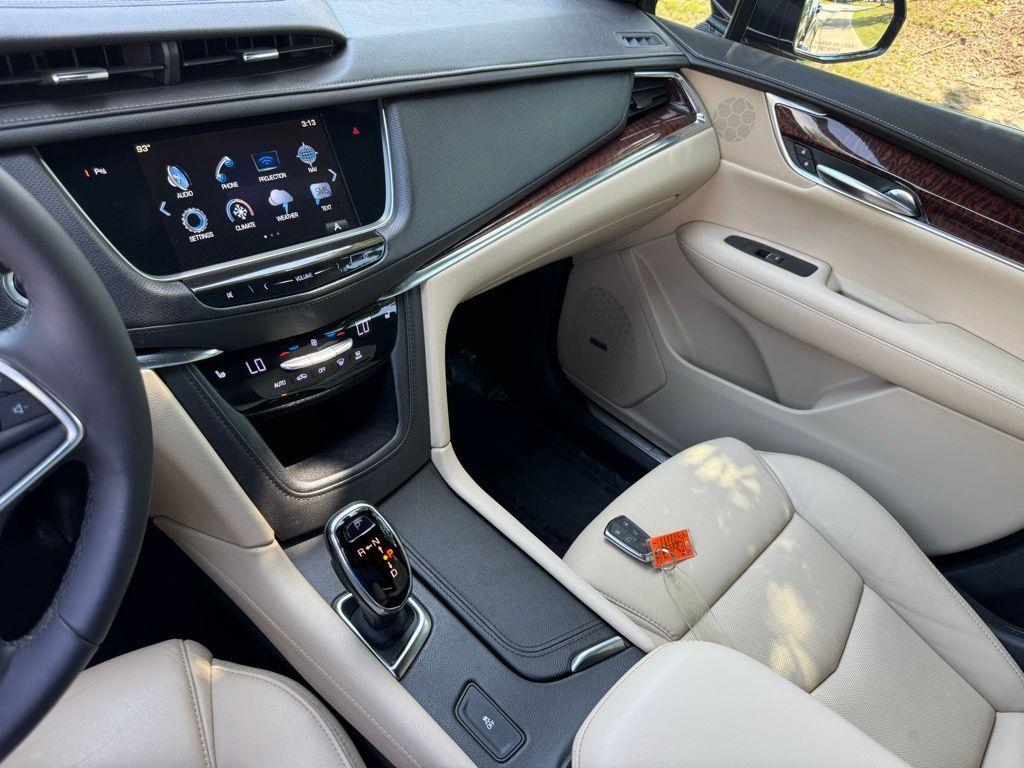 used 2018 Cadillac XT5 car, priced at $17,660