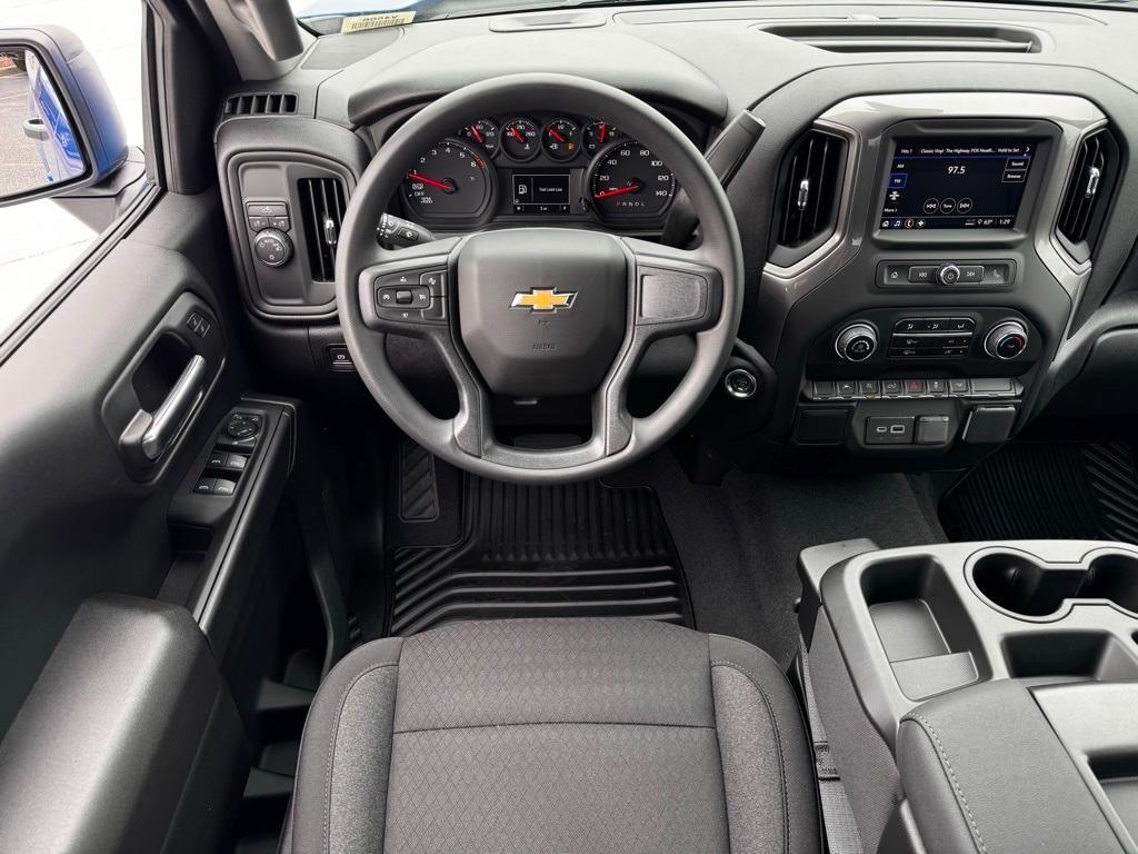 new 2025 Chevrolet Silverado 1500 car, priced at $43,240