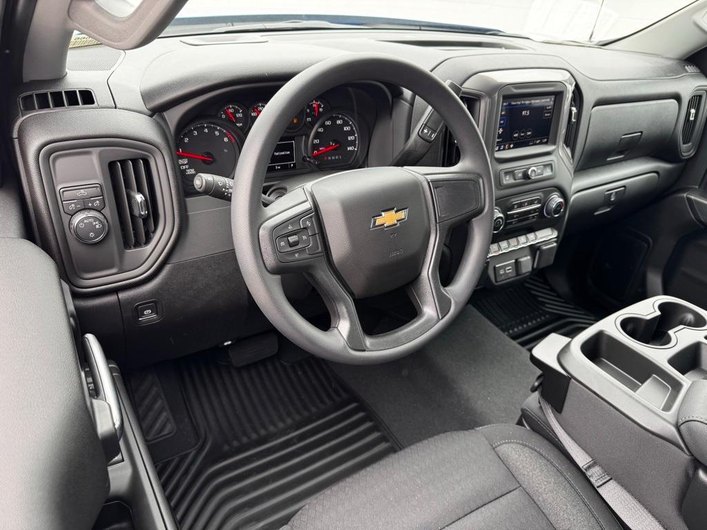 new 2025 Chevrolet Silverado 1500 car, priced at $43,240