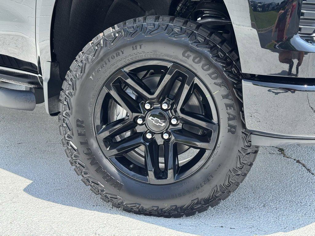 new 2025 Chevrolet Silverado 1500 car, priced at $50,390
