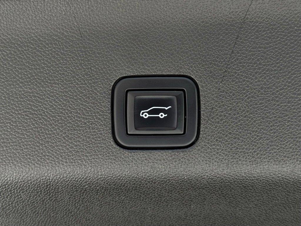 used 2022 Chevrolet Suburban car, priced at $52,992