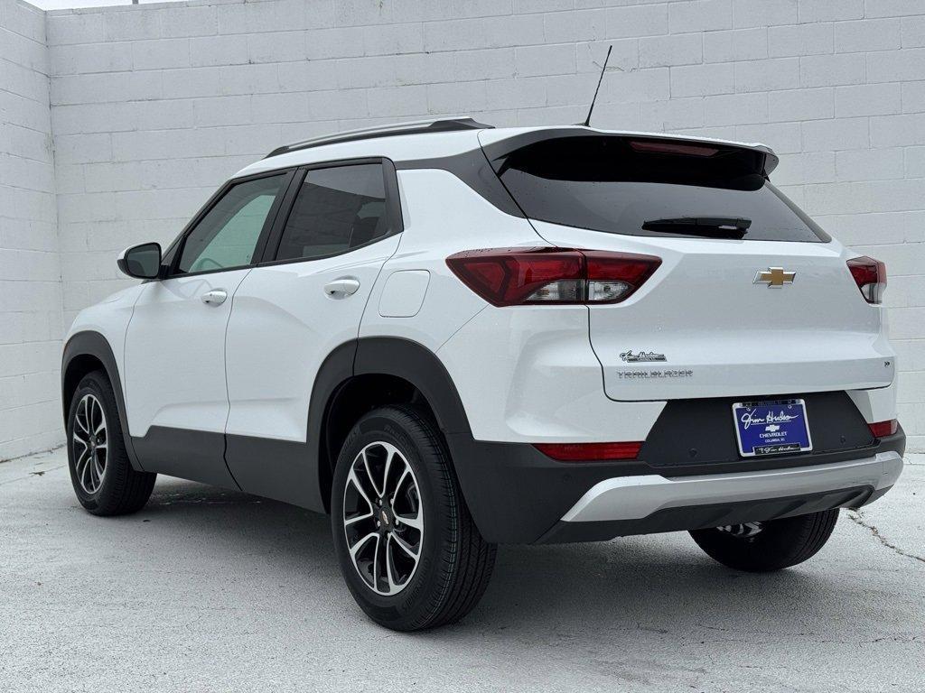 new 2025 Chevrolet TrailBlazer car, priced at $28,575