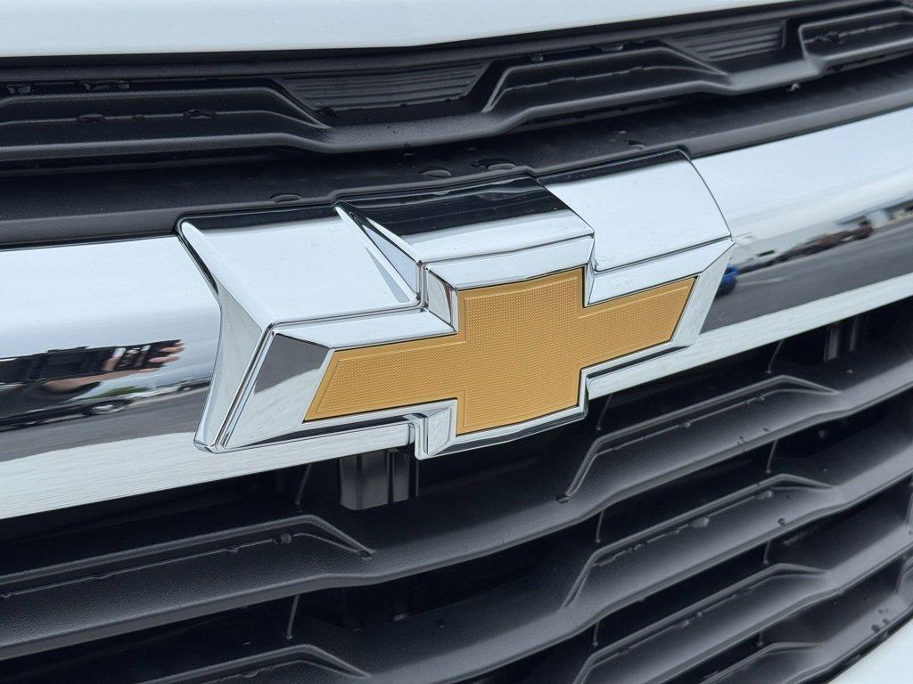 new 2025 Chevrolet TrailBlazer car, priced at $28,575