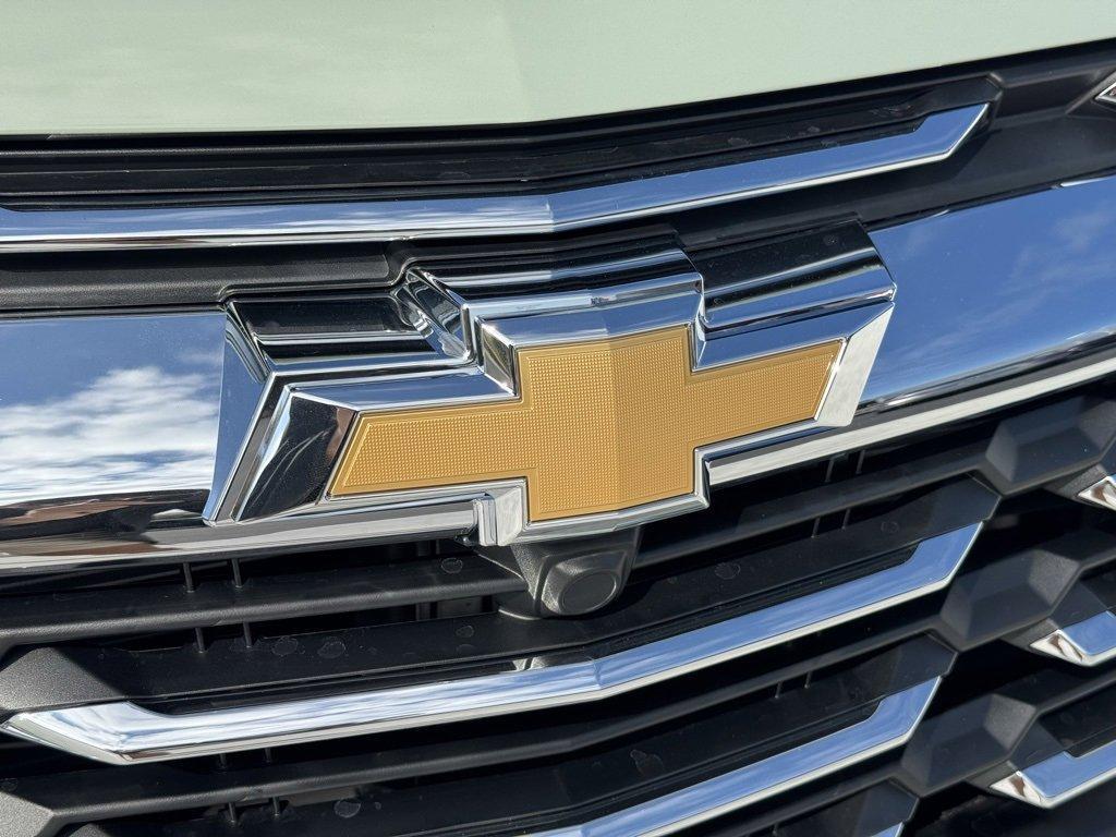 new 2026 Chevrolet Equinox car, priced at $28,820