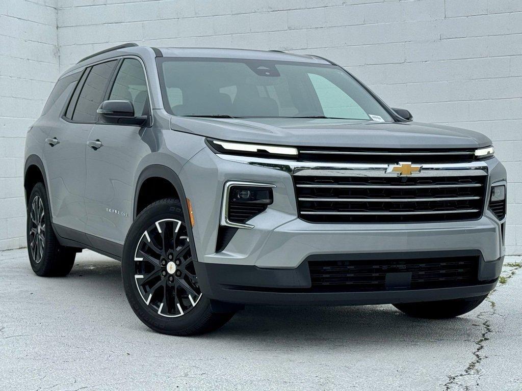 new 2025 Chevrolet Traverse car, priced at $46,909