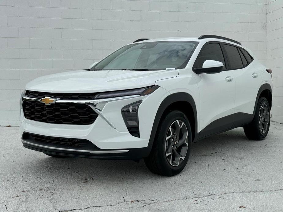 new 2025 Chevrolet Trax car, priced at $24,985