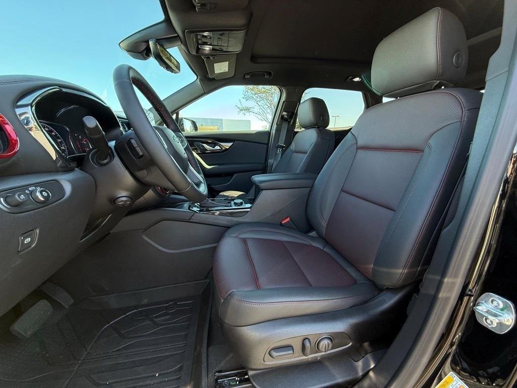 new 2025 Chevrolet Blazer car, priced at $46,910