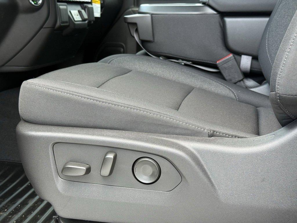new 2025 Chevrolet Silverado 1500 car, priced at $51,390