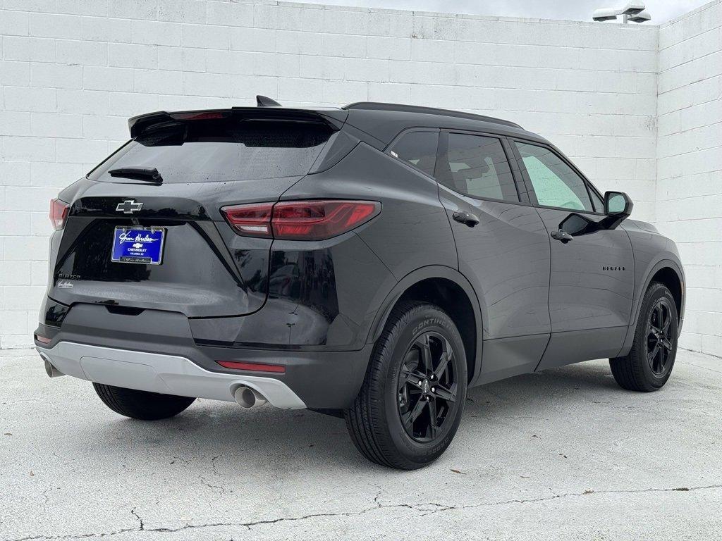 new 2025 Chevrolet Blazer car, priced at $35,285