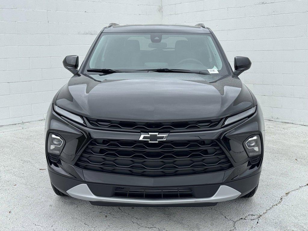 new 2025 Chevrolet Blazer car, priced at $35,285