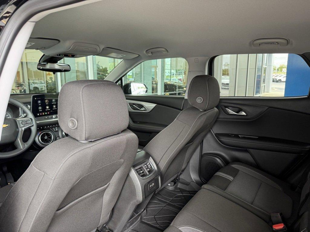 new 2025 Chevrolet Blazer car, priced at $35,285
