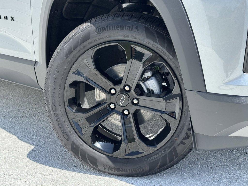 new 2026 Chevrolet Equinox car, priced at $33,340