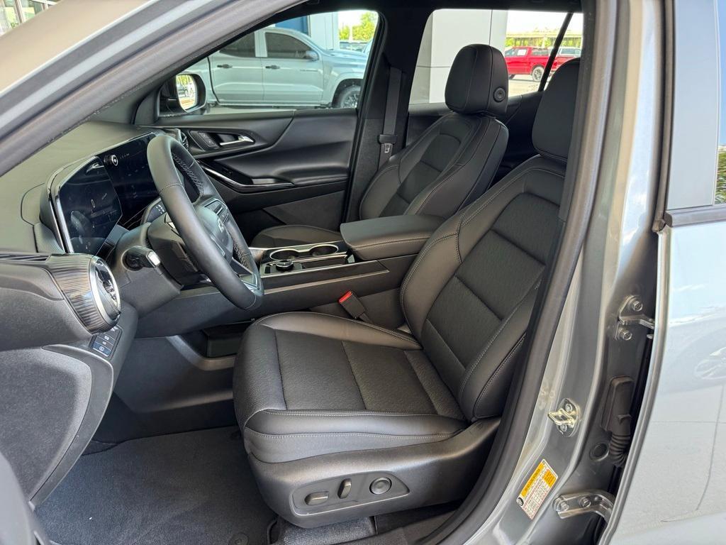 new 2026 Chevrolet Equinox car, priced at $33,340