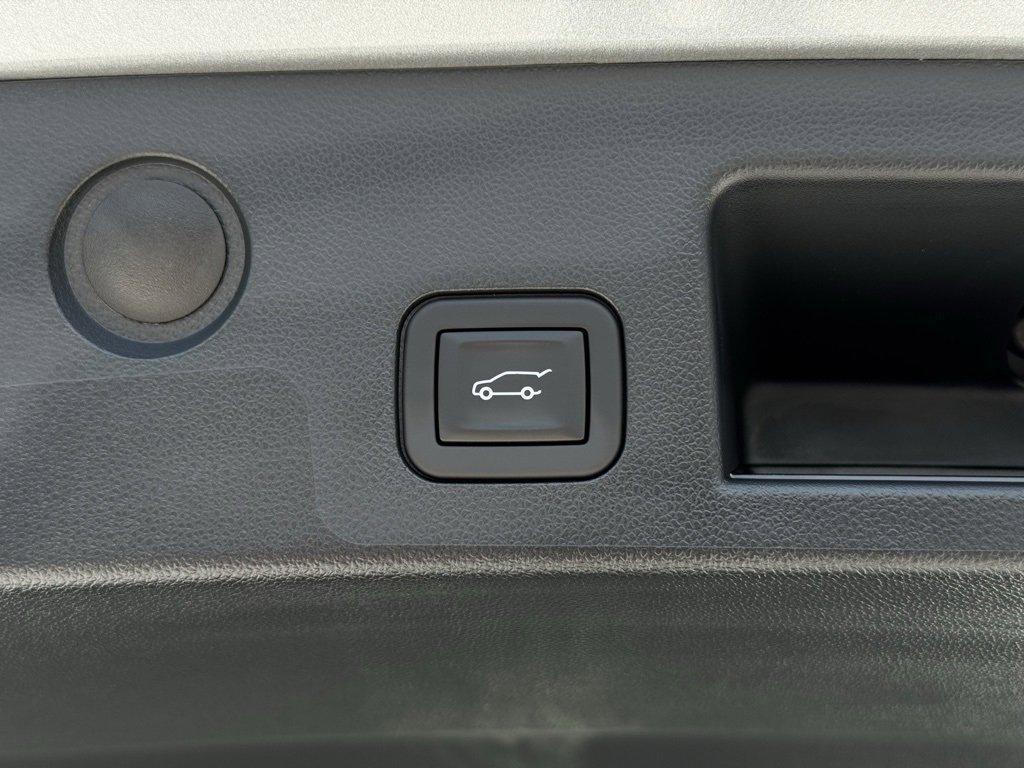 new 2026 Chevrolet Equinox car, priced at $33,340