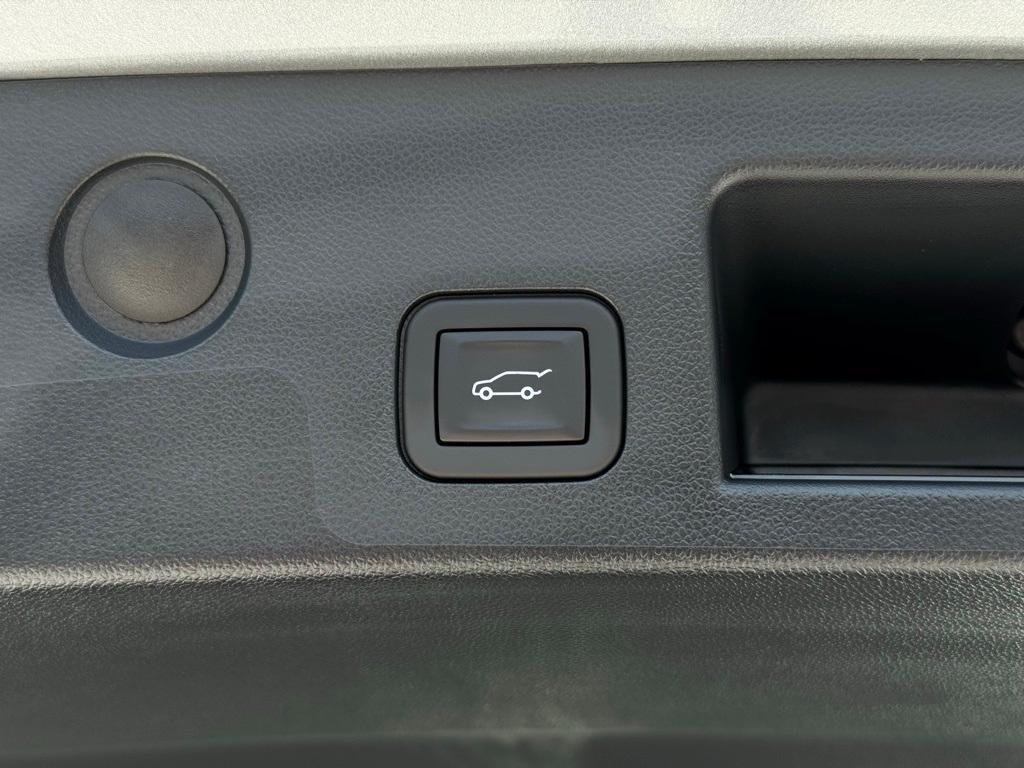 new 2026 Chevrolet Equinox car, priced at $33,340