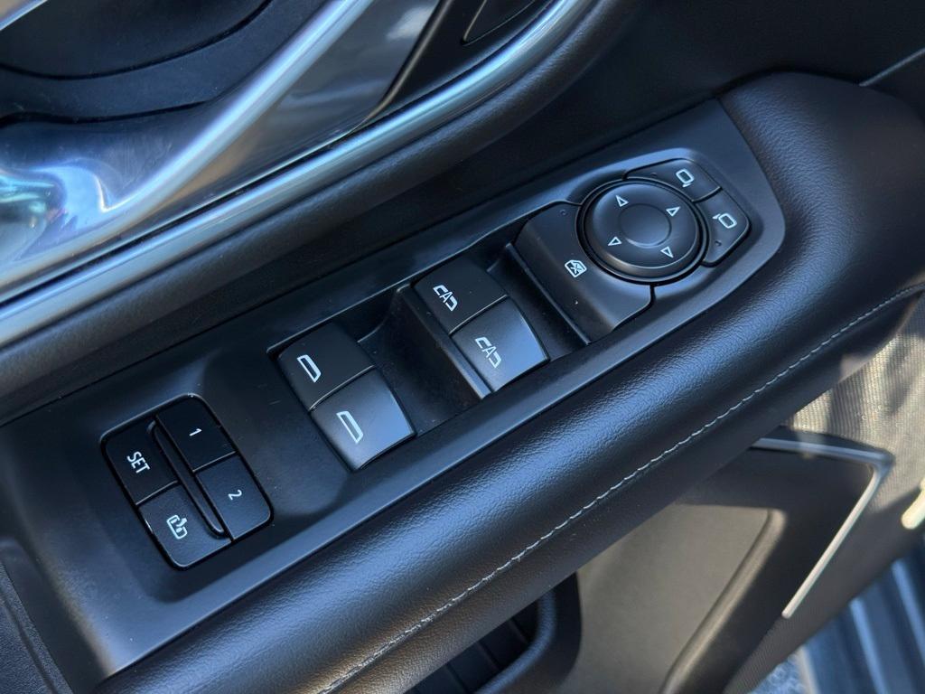 used 2021 Chevrolet Suburban car, priced at $30,169