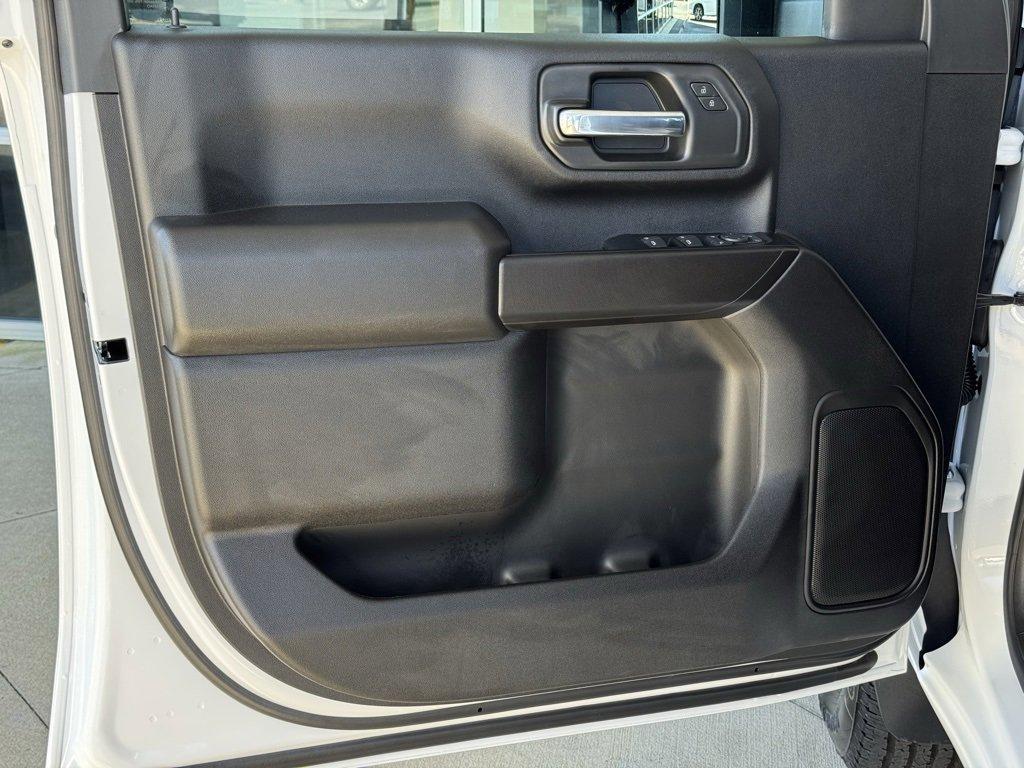 new 2025 Chevrolet Silverado 2500 car, priced at $53,200