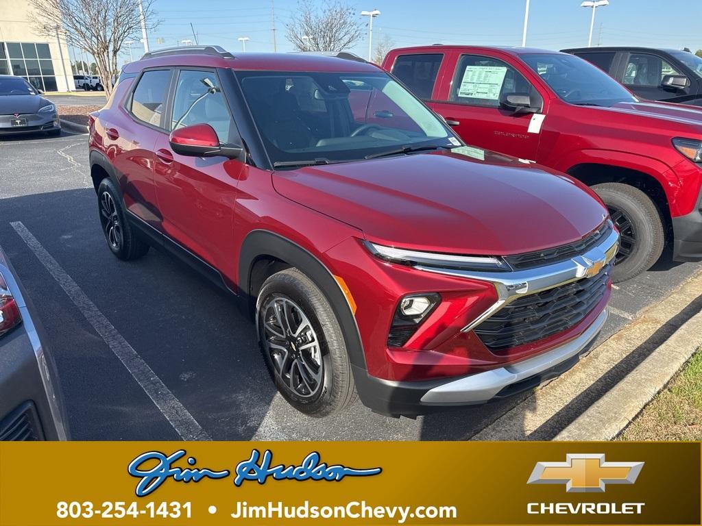 new 2025 Chevrolet TrailBlazer car, priced at $28,120