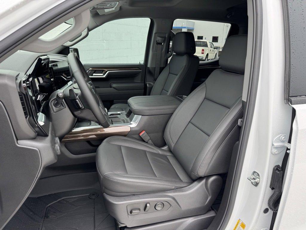 new 2025 Chevrolet Silverado 1500 car, priced at $55,550