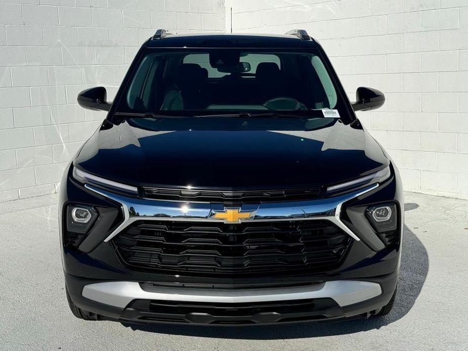 new 2025 Chevrolet TrailBlazer car, priced at $28,475