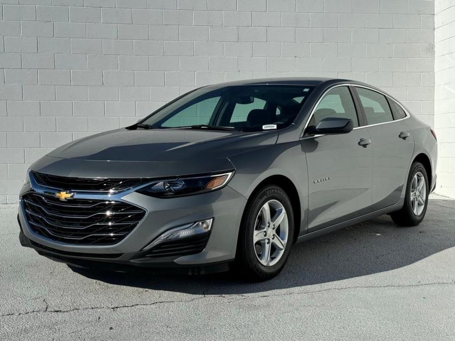 new 2024 Chevrolet Malibu car, priced at $23,445