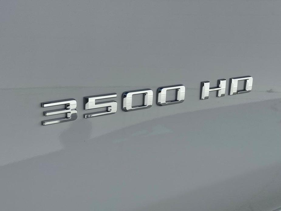 new 2025 Chevrolet Silverado 3500 car, priced at $82,333