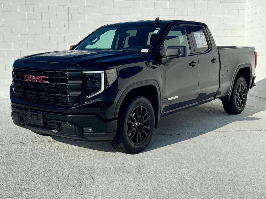 used 2023 GMC Sierra 1500 car, priced at $40,995