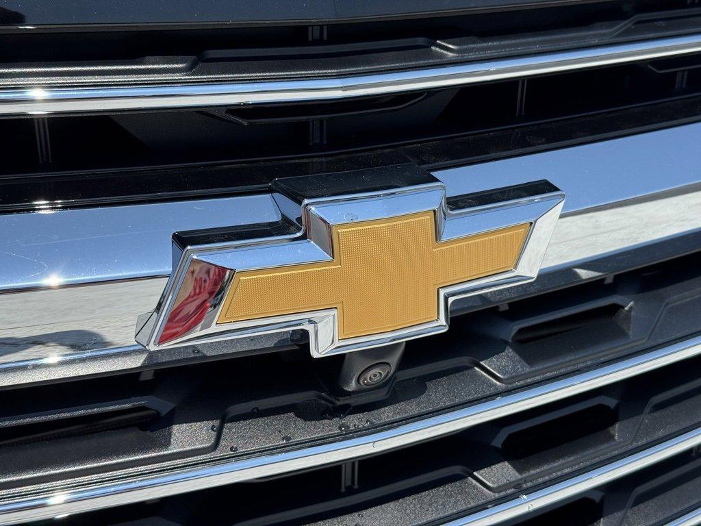 new 2025 Chevrolet Traverse car, priced at $50,495