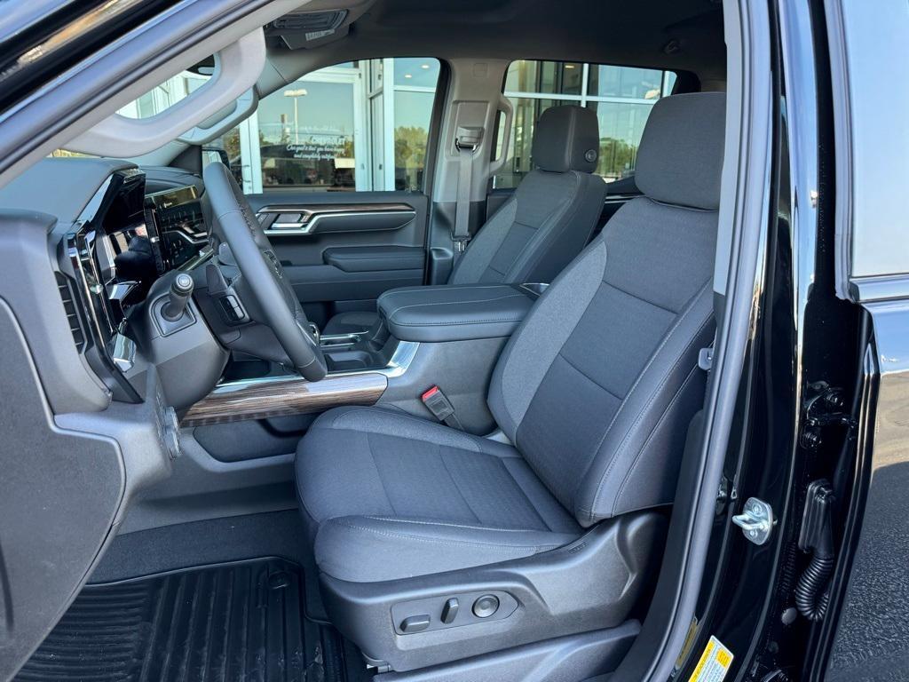 new 2025 Chevrolet Silverado 1500 car, priced at $55,345