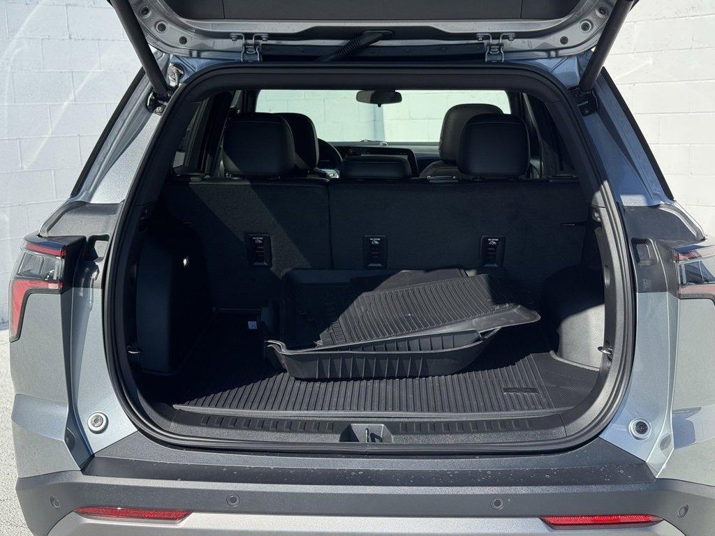 new 2026 Chevrolet Equinox car, priced at $33,410