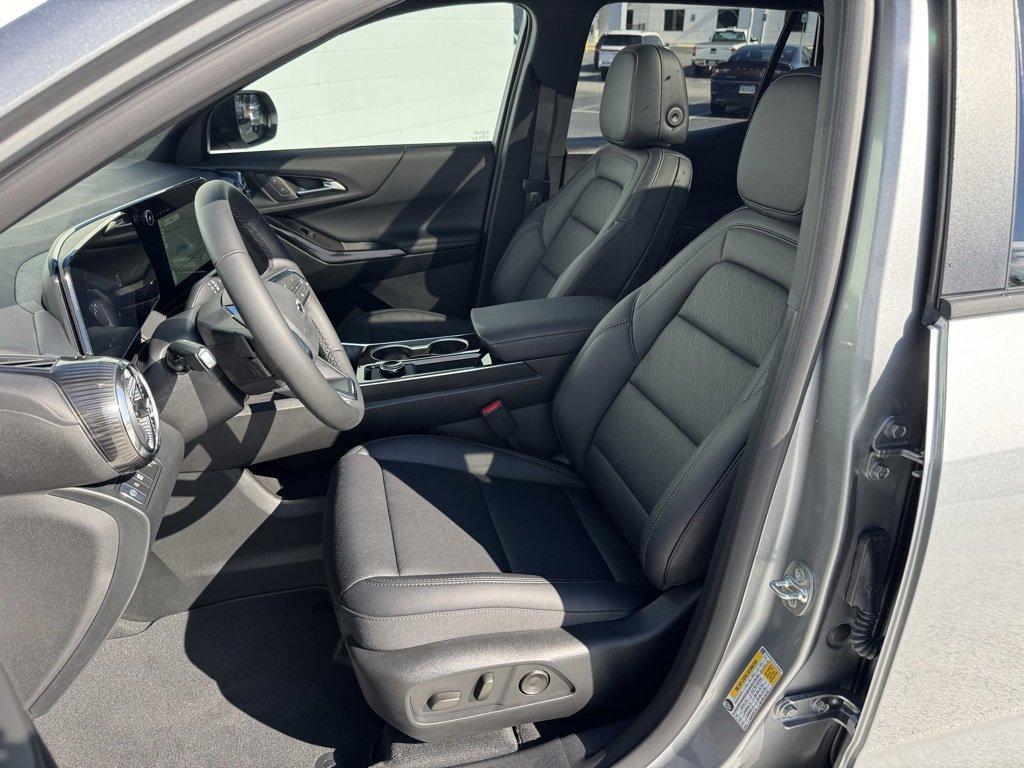 new 2026 Chevrolet Equinox car, priced at $33,410