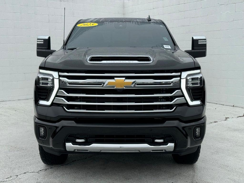 used 2025 Chevrolet Silverado 2500 car, priced at $82,992