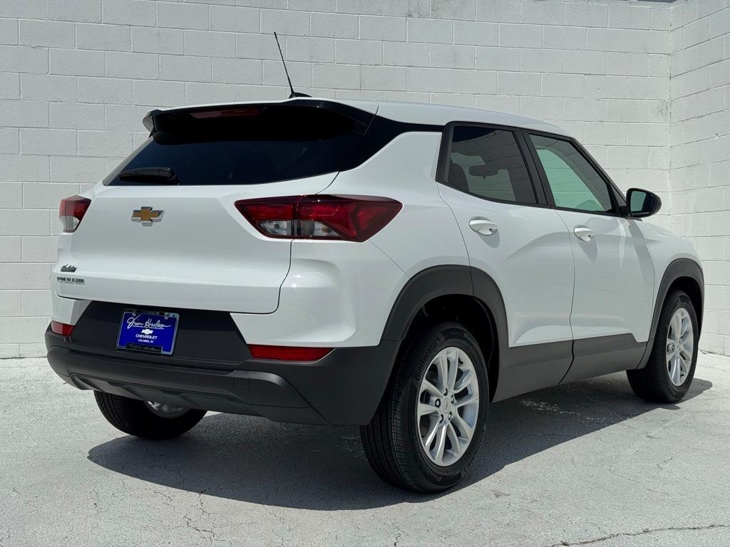 new 2026 Chevrolet TrailBlazer car, priced at $25,745