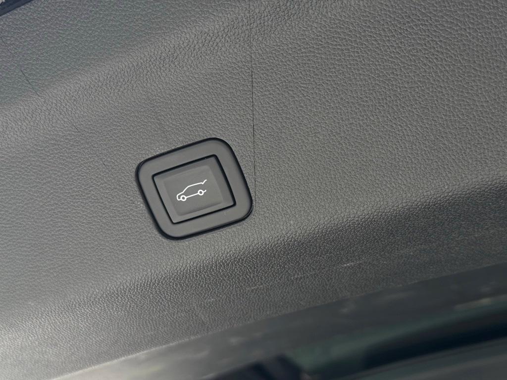 used 2024 Cadillac Escalade car, priced at $80,900