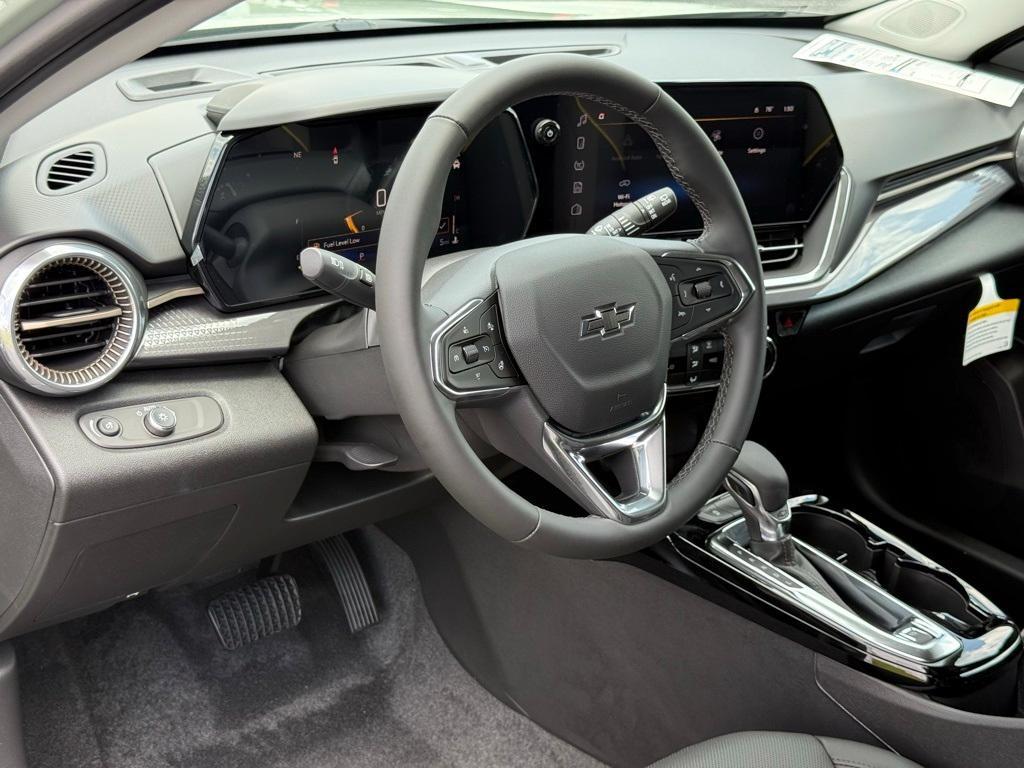 new 2025 Chevrolet Trax car, priced at $26,955