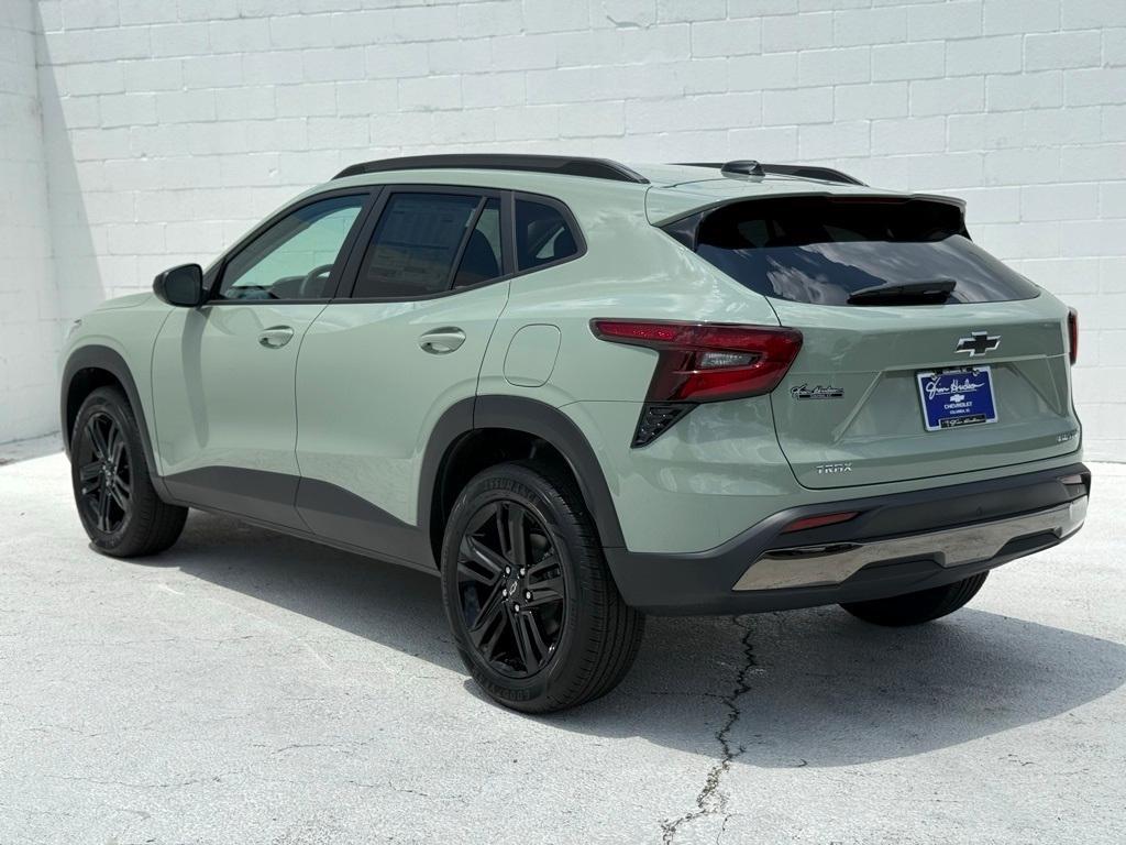 new 2025 Chevrolet Trax car, priced at $26,955