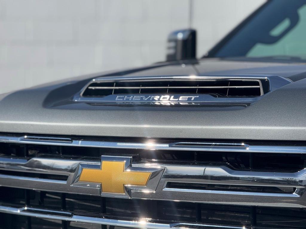 used 2024 Chevrolet Silverado 2500 car, priced at $57,906