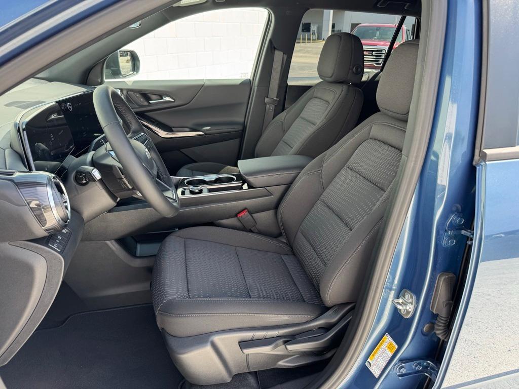 new 2026 Chevrolet Equinox car, priced at $31,290