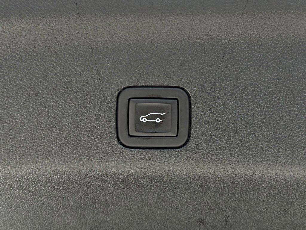 used 2023 Chevrolet Suburban car, priced at $51,288