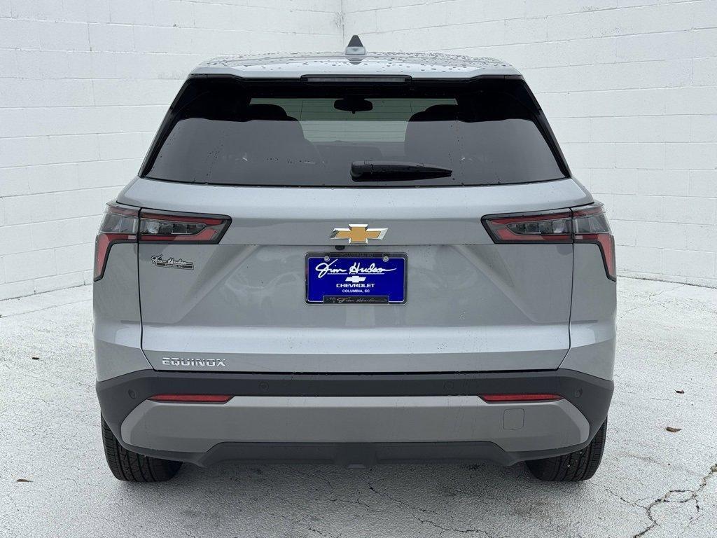 new 2026 Chevrolet Equinox car, priced at $30,245