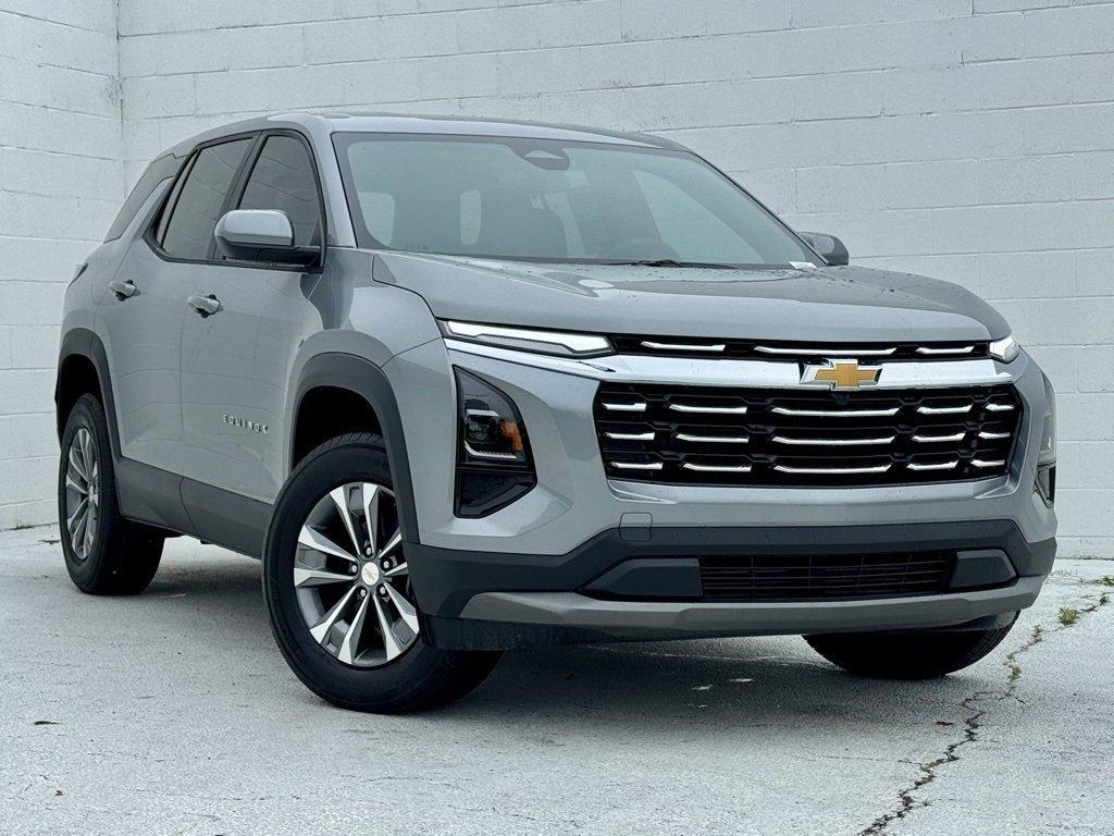 new 2026 Chevrolet Equinox car, priced at $30,245